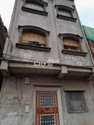 دار للبيع مكونة من أربع طوابق