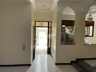 Logement entrée indépendante au RDC - 2