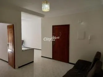 Apparemment à vendre - 4