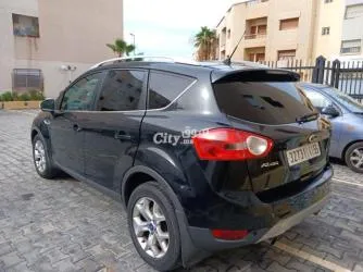 Voiture ford kuga