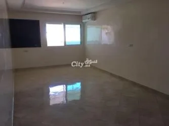 Appartement a vendre avec place au garage a vendre a Meknès