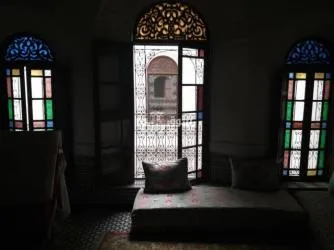 Maison traditionnelle titré