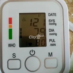 جهاز قياس ضغط الدم ودقات القلب