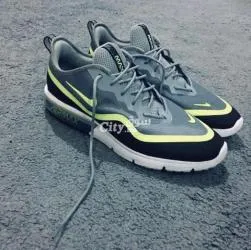 Air max système T 46 original