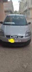 Ford fiesta essence