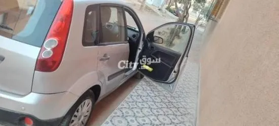 Ford fiesta essence - 6