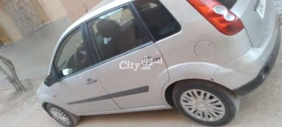 Ford fiesta essence - 7