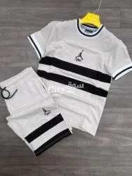 E Servite pour les hommes