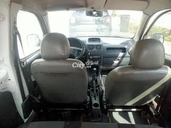 Peugeot Partner modèle 2006 CH 8 num 0666828777 tonobil n9iya